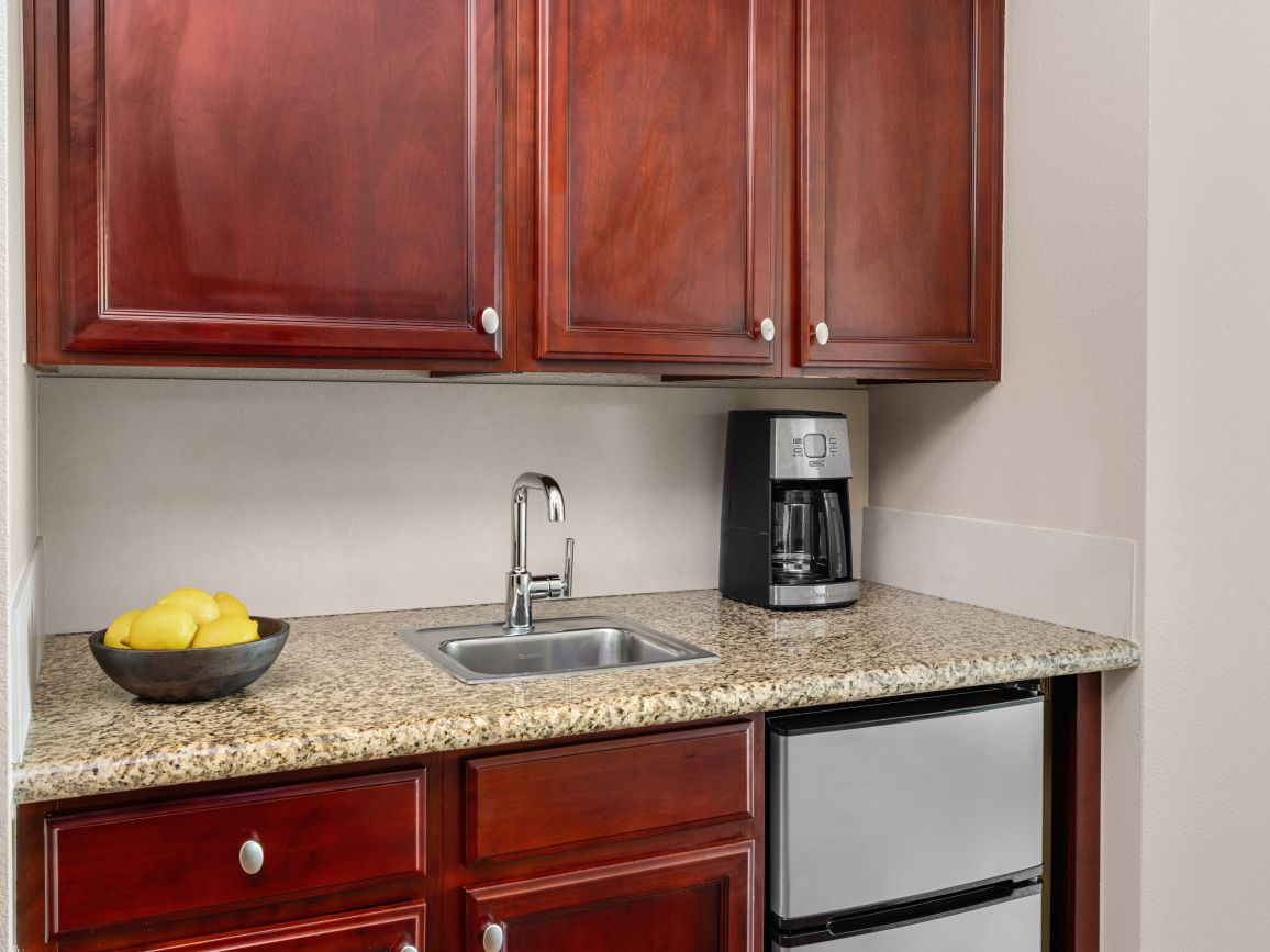 Guestroom/Studio Kitchenette
